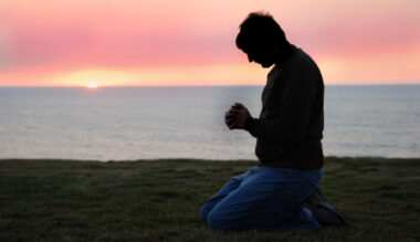 What Does Prayer Have to Do With Addiction Recovery?